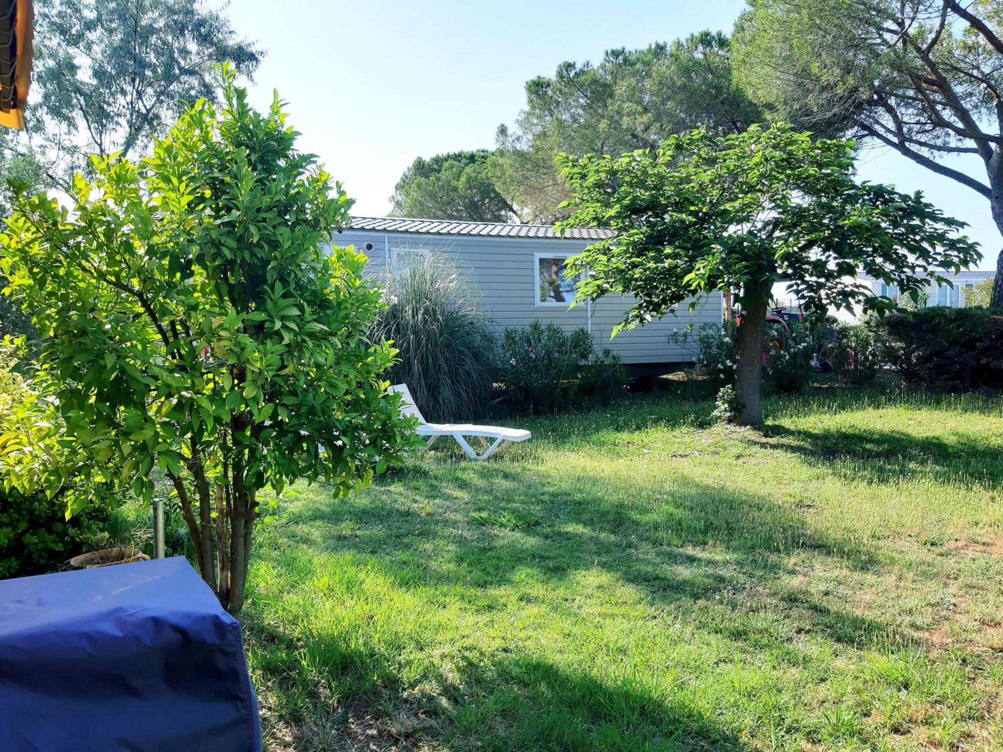 Mobil Home Dans Camping Lattes Campingplatz