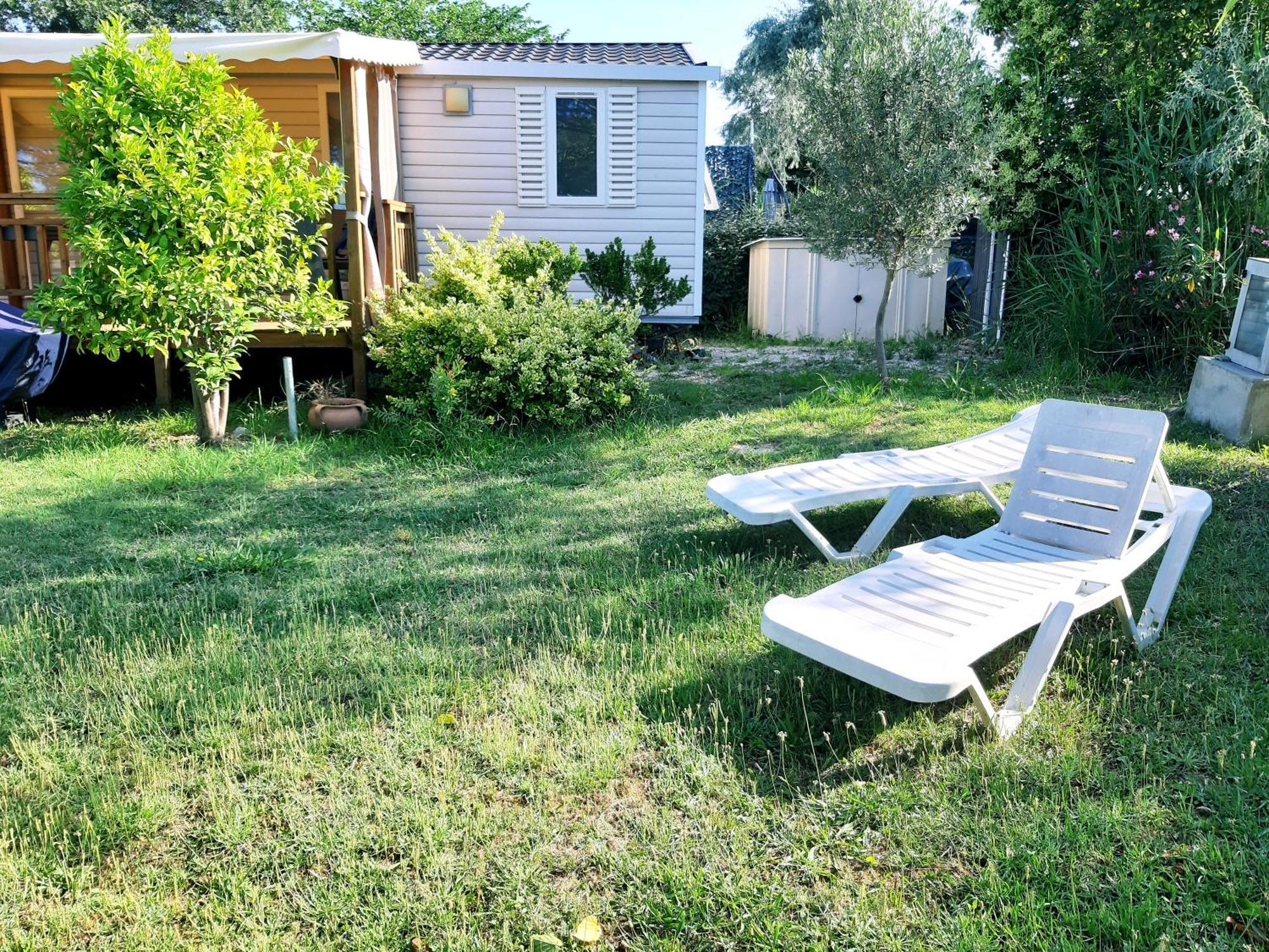 Mobil Home Dans Camping Lattes 4*