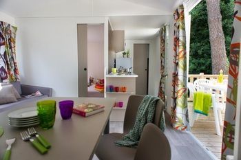 Mobil Home Dans Camping Lattes Lattes