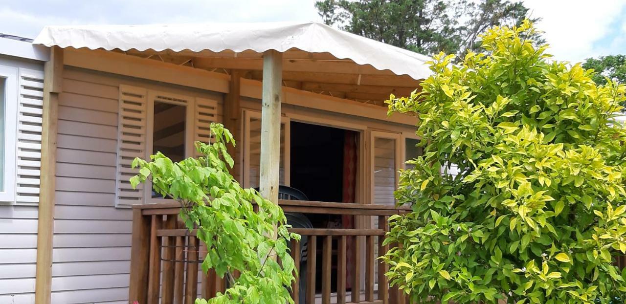 Mobil Home Dans Camping Lattes Campingplatz